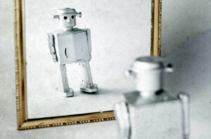 Robot allo specchio